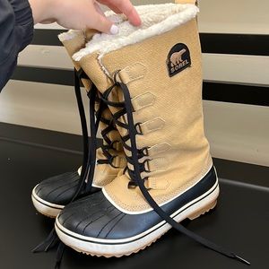 Sorel winter boot